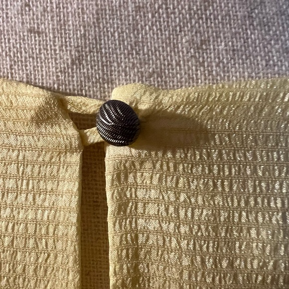 Chic Yellow Ruffle Blouse - Picture 11 of 11